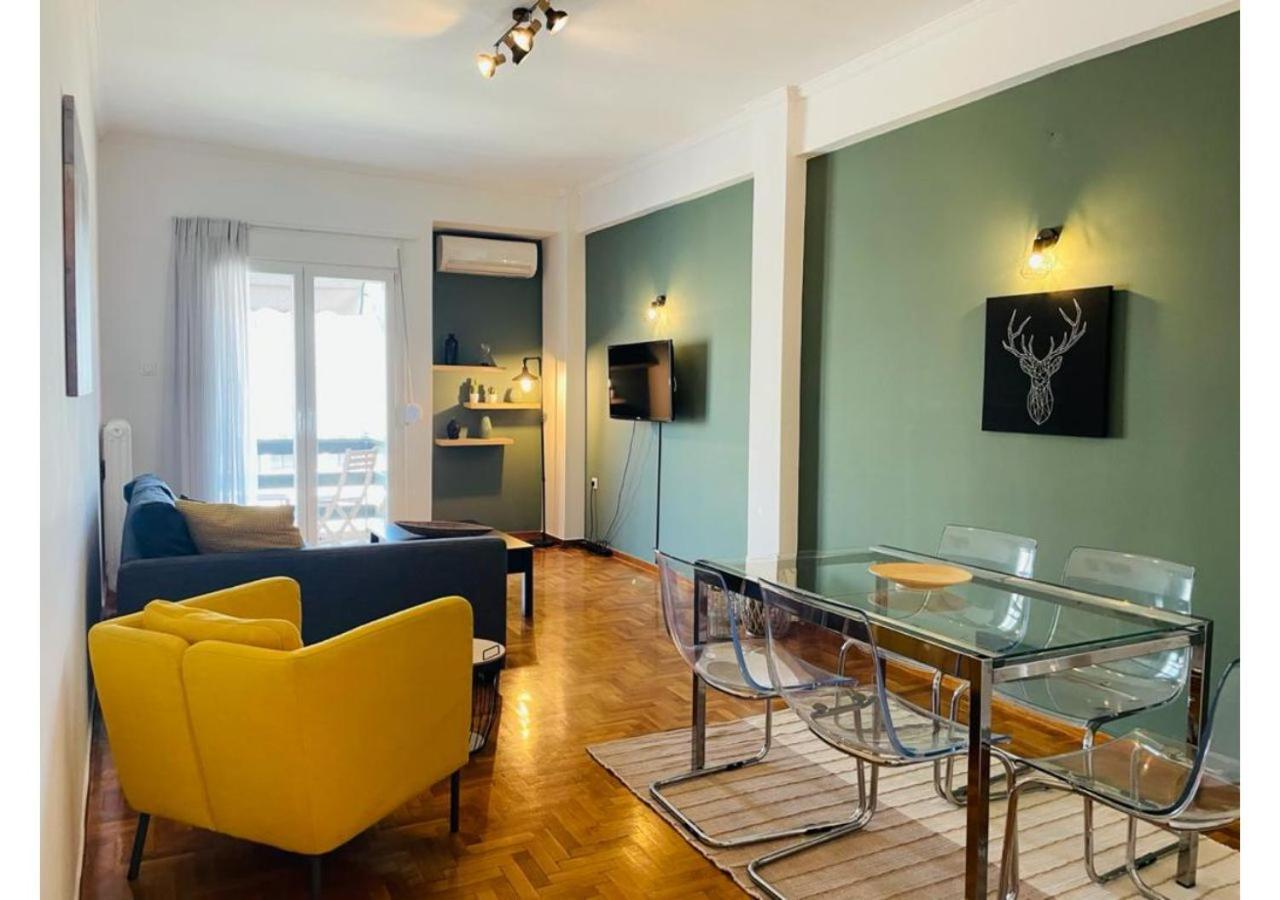 Cozy Apartment In Central Athens - Sleeps 6 Esterno foto