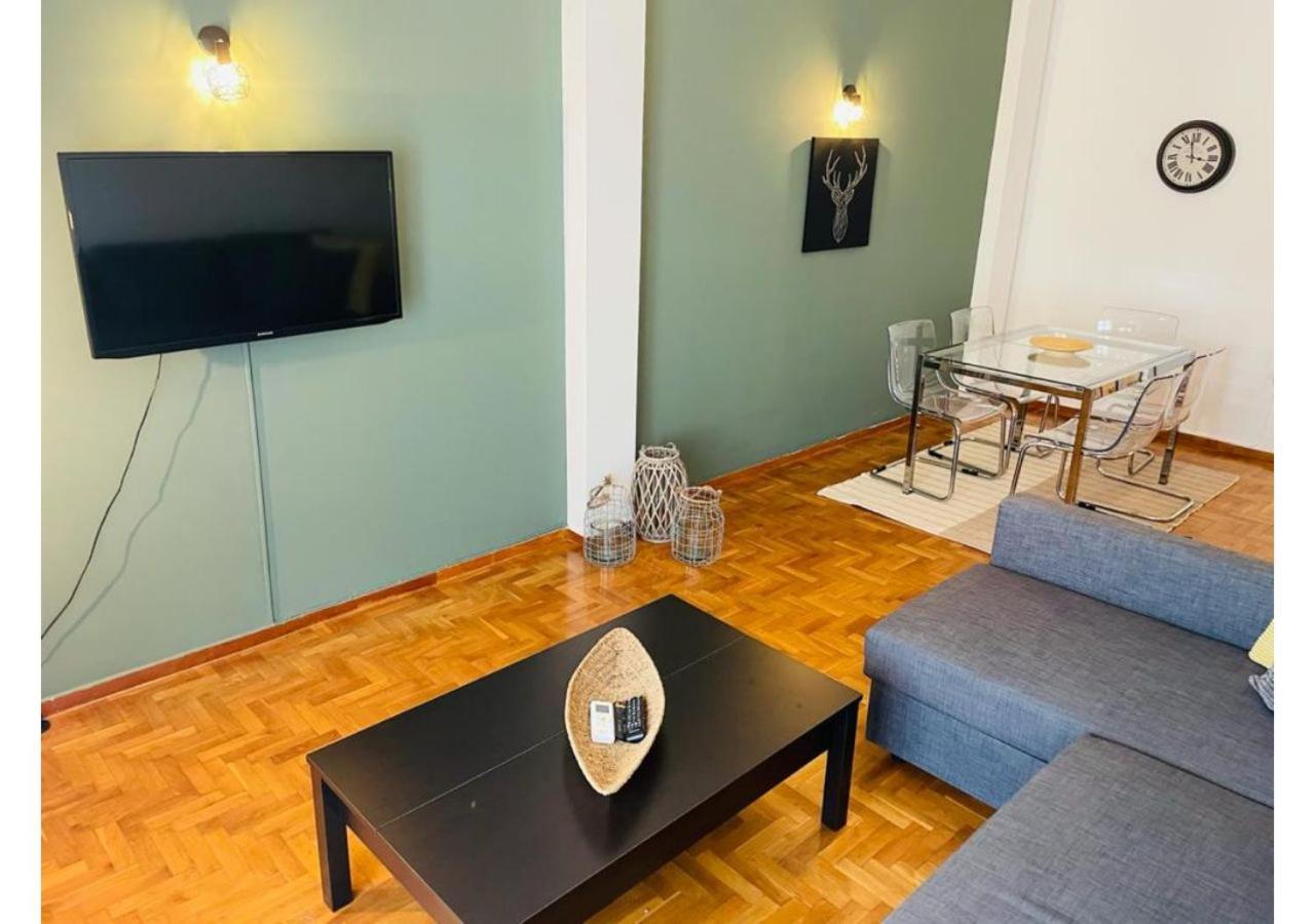 Cozy Apartment In Central Athens - Sleeps 6 Esterno foto